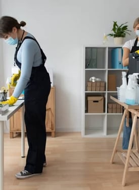 Seyran Glanz Reinigungsteam bei der Arbeit